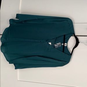 Flawless green long sleeve blouse